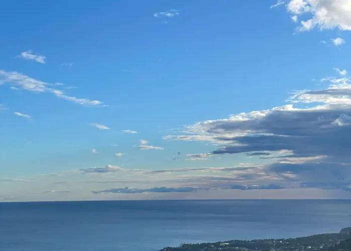 A 2 Colli Dal Mare * Varazze