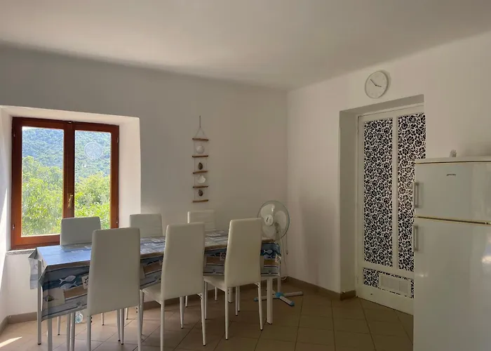 A 2 Colli Dal Mare Varazze