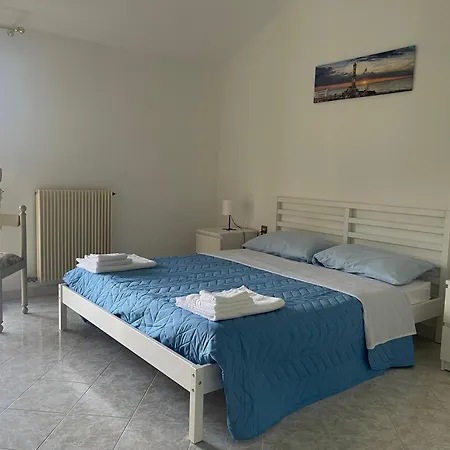 A 2 Colli Dal Mare * Варацце